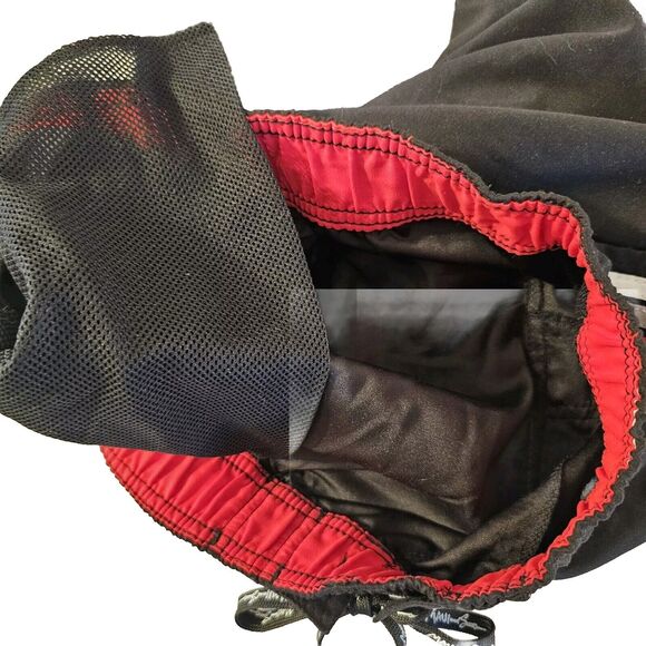 Maui and Sons 3 pocket casual Boardshorts Sz 32 waist‎ Black Red Grey Stripe - Picture 3 of 8